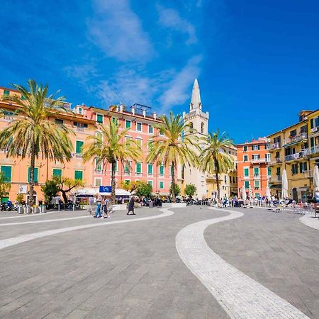 Libeccio 1 - Holiday Home & Parking Lerici Exterior photo