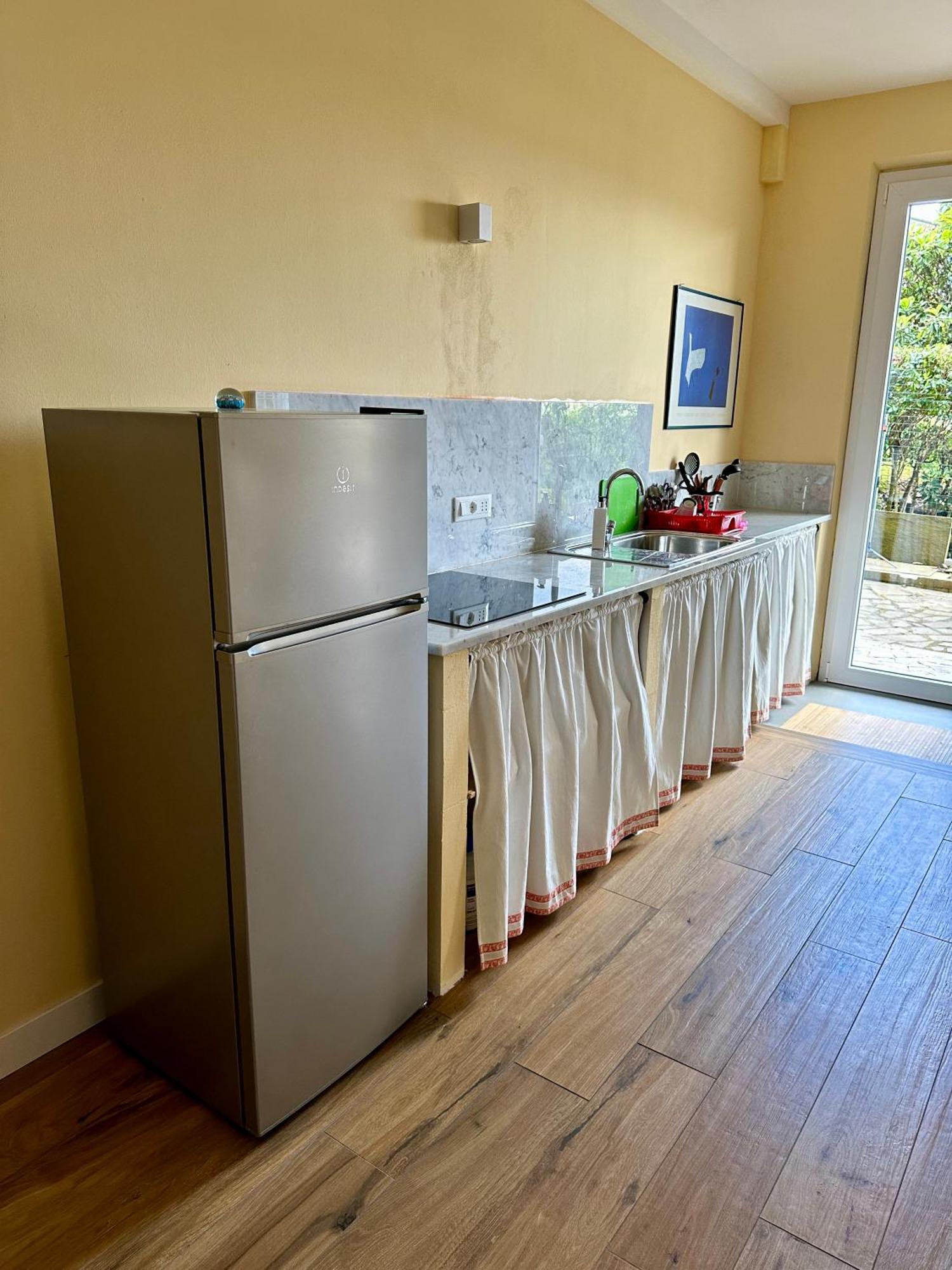 Libeccio 1 - Holiday Home & Parking Lerici Exterior photo