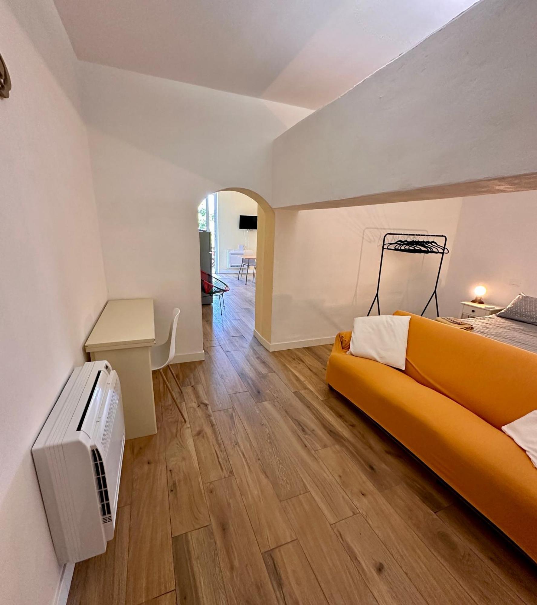 Libeccio 1 - Holiday Home & Parking Lerici Exterior photo